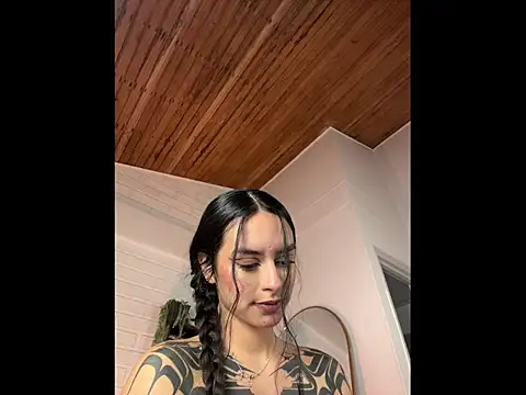Snapshot of cristal_roberts chatting on June 15, 11:07 pm cristal roberts online show from June 15, 11:07 pm