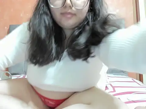 DearestKittyKat online show from February 27, 6:35 am