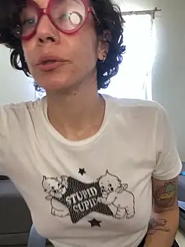 JeanneDuval8888 online show from March 4, 9:10 pm