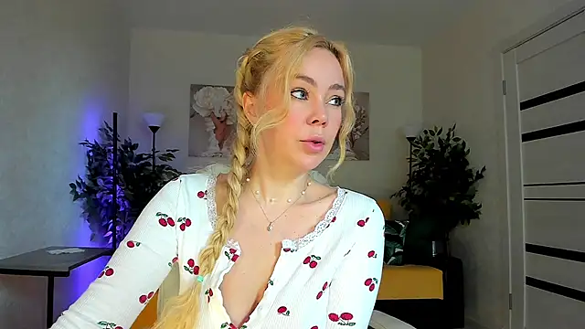caty kiss online show from June 11, 3:48 am