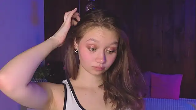 HolliBillig online show from March 13, 7:09 pm