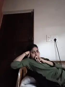 Snapshot of sexysilmy chatting on March 8, 2:32 pm sexysilmy online show from March 8, 2:32 pm