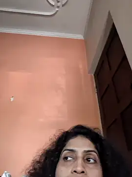 Snapshot of sexysilmy chatting on March 22, 7:56 am sexysilmy online show from March 22, 7:56 am