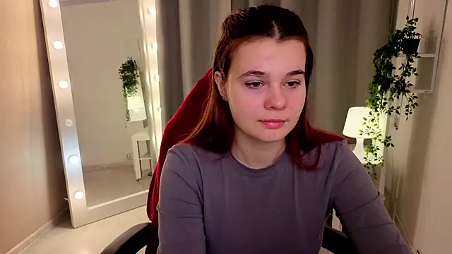 Snapshot of Monaswetty chatting on March 1, 9:55 am Monaswetty online show from March 1, 9:55 am