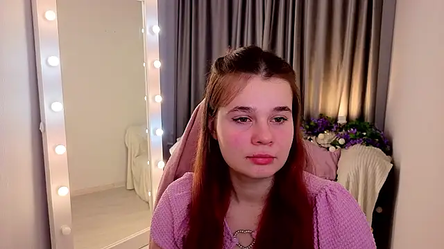 Snapshot of Monaswetty chatting on March 25, 5:35 am Monaswetty online show from March 25, 5:35 am