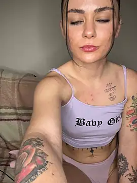 alwayshornyvivi online show from March 31, 8:26 am