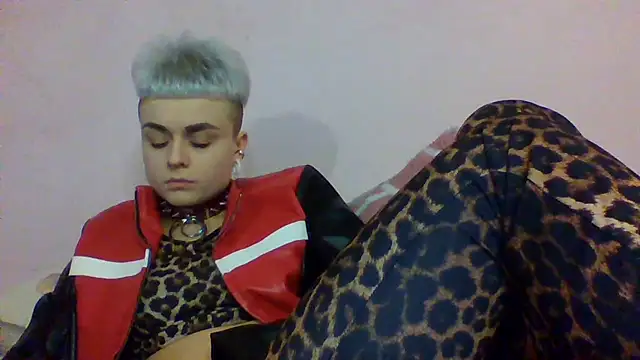 AlisaDear257 online show from February 25, 1:21 pm