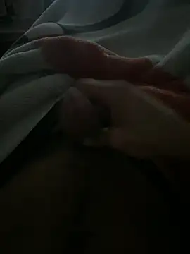 Snapshot of reubeu2pnm chatting on March 16, 12:17 am reubeu2pnm online show from March 16, 12:17 am