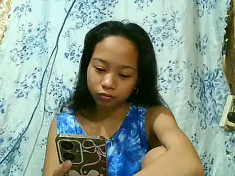 Snapshot of Asianpinay_Skinny1818 chatting on March 28, 9:25 pm Asianpinay Skinny1818 online show from March 28, 9:25 pm