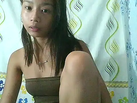 Snapshot of Asianpinay_Skinny1818 chatting on April 16, 9:50 pm Asianpinay Skinny1818 online show from April 16, 9:50 pm
