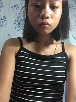 Snapshot of Asianpinay_Skinny1818 chatting on June 9, 9:48 pm Asianpinay Skinny1818 online show from June 9, 9:48 pm