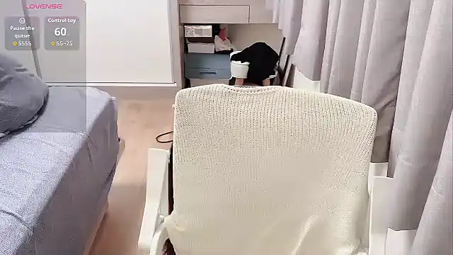 Snapshot of tw_yaya520 chatting on February 22, 1:20 pm tw yaya520 online show from February 22, 1:20 pm