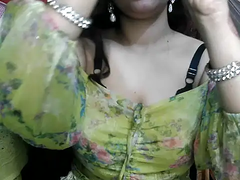 Snapshot of Arohi-67 chatting on March 17, 7:33 am Arohi-67 online show from March 17, 7:33 am