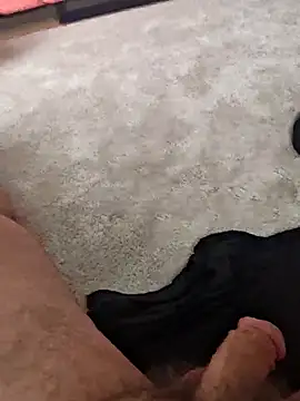 Snapshot of ilktmartk chatting on February 19, 9:27 am ilktmartk online show from February 19, 9:27 am