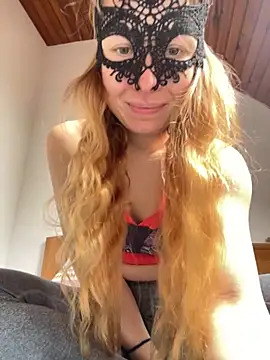 Snapshot of PetiteMimiSexy chatting on April 13, 8:42 am PetiteMimiSexy online show from April 13, 8:42 am