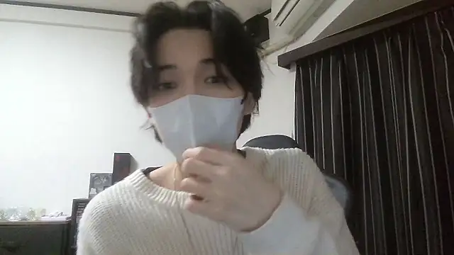Snapshot of raitokun5555 chatting on April 9, 12:32 pm raitokun5555 online show from April 9, 12:32 pm