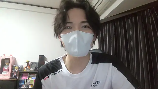 Snapshot of raitokun5555 chatting on April 18, 2:10 pm raitokun5555 online show from April 18, 2:10 pm