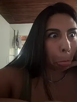 MxxxA online show from February 10, 6:34 pm