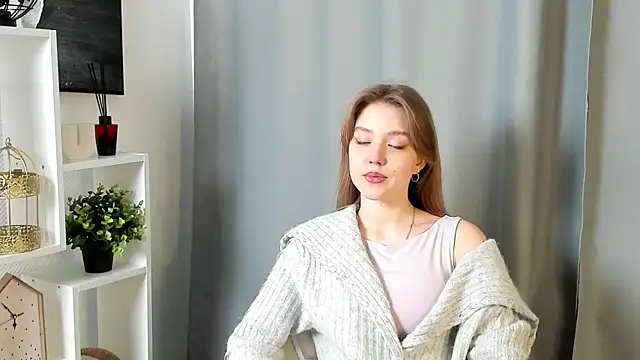 FrediaHamff online show from February 11, 8:19 am