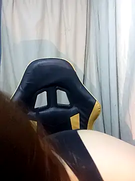 Snapshot of xia_xoxo_ chatting on May 31, 11:28 am xia xoxo online show from May 31, 11:28 am