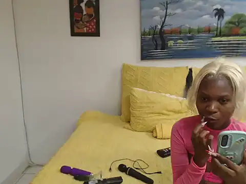 MissRedHotRaven online show from February 10, 11:42 pm