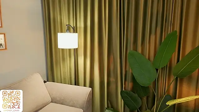 honey kors online show from March 23, 4:11 pm