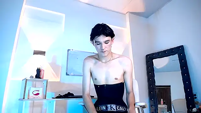 Snapshot of jullian_ricci chatting on July 17, 8:24 pm jullian ricci online show from July 17, 8:24 pm