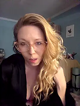 NikkiB653466 online show from February 11, 7:52 pm