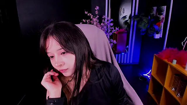 May Ling online show from July 11, 10:51 am