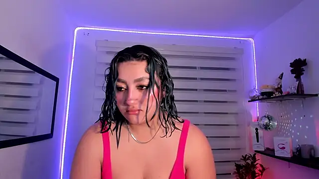 Snapshot of Emily_Jonesh chatting on July 23, 12:36 pm Emily Jonesh online show from July 23, 12:36 pm