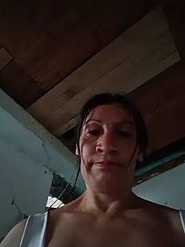 Snapshot of Layla_Zaid chatting on March 14, 3:39 pm Layla Zaid online show from March 14, 3:39 pm