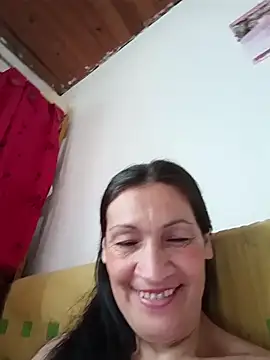 Snapshot of Layla_Zaid chatting on March 18, 4:21 pm Layla Zaid online show from March 18, 4:21 pm