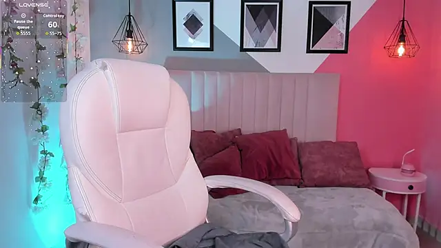 Snapshot of Chris_Velvett chatting on March 13, 8:04 pm Chris Velvett online show from March 13, 8:04 pm