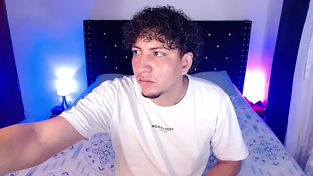 Aaron Mackenzy online show from February 13, 1:01 am