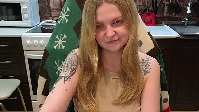 AnitaXVine online show from July 8, 5:39 pm