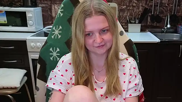 AnitaXVine online show from July 13, 7:16 pm