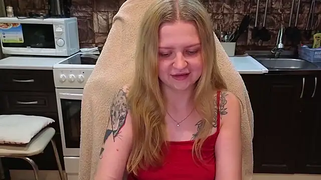 AnitaXVine online show from July 23, 6:39 pm