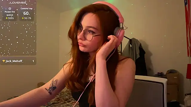 Snapshot of GhostLane chatting on March 11, 7:20 pm GhostLane online show from March 11, 7:20 pm