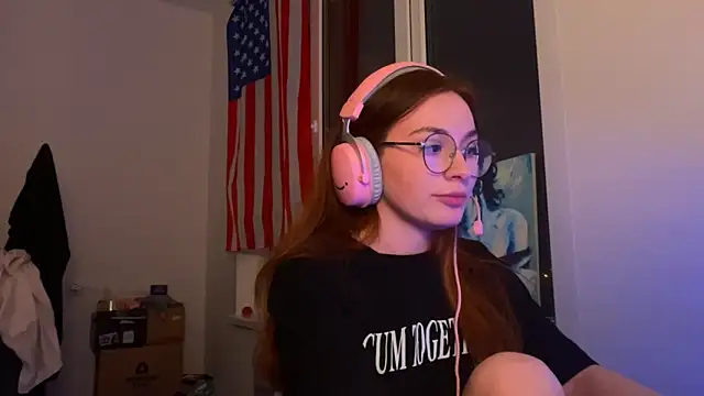 Snapshot of GhostLane chatting on March 20, 9:08 pm GhostLane online show from March 20, 9:08 pm