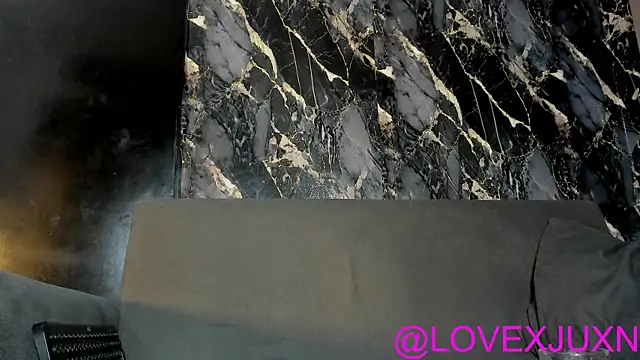 LovexJuxn8 online show from March 28, 9:36 pm