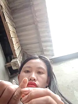 Snapshot of adelexx-cute chatting on February 15, 1:24 am adelexx-cute online show from February 15, 1:24 am