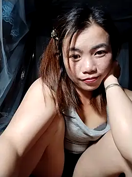 Snapshot of lovely-742 chatting on April 15, 2:35 pm lovely-742 online show from April 15, 2:35 pm