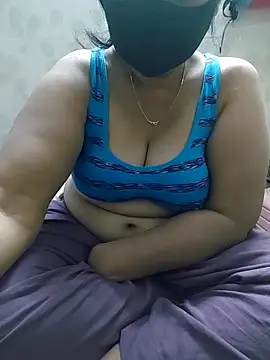 Snapshot of Joyti_07 chatting on February 23, 3:48 am Joyti 07 online show from February 23, 3:48 am