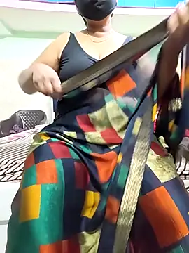 Snapshot of Joyti_07 chatting on February 24, 11:52 am Joyti 07 online show from February 24, 11:52 am