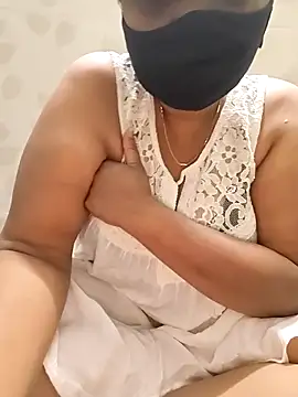 Snapshot of Joyti_07 chatting on March 20, 12:54 pm Joyti 07 online show from March 20, 12:54 pm