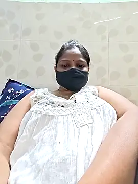 Snapshot of Joyti_07 chatting on March 21, 4:54 pm Joyti 07 online show from March 21, 4:54 pm