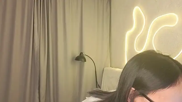 BeatrisRosel online show from February 19, 6:37 pm