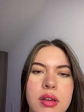 Snapshot of alyabelova chatting on March 12, 1:56 am alyabelova online show from March 12, 1:56 am