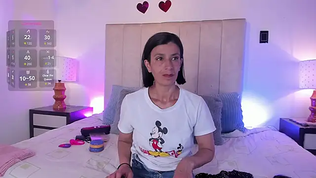 Snapshot of MissMilf_ chatting on March 16, 7:29 pm MissMilf online show from March 16, 7:29 pm