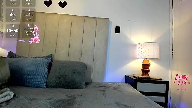 Snapshot of MissMilf_ chatting on March 24, 7:30 pm MissMilf online show from March 24, 7:30 pm